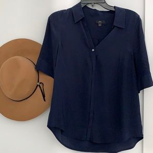 LIKE NEW Navy Short Sleeve Button Down Silk